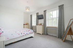90 Southgate Eckington